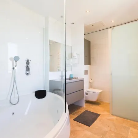 Apartment Kronos On The Attic Barcelona
